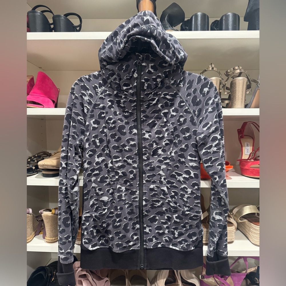 Lululemon Women's Black Leopard Print Jacket